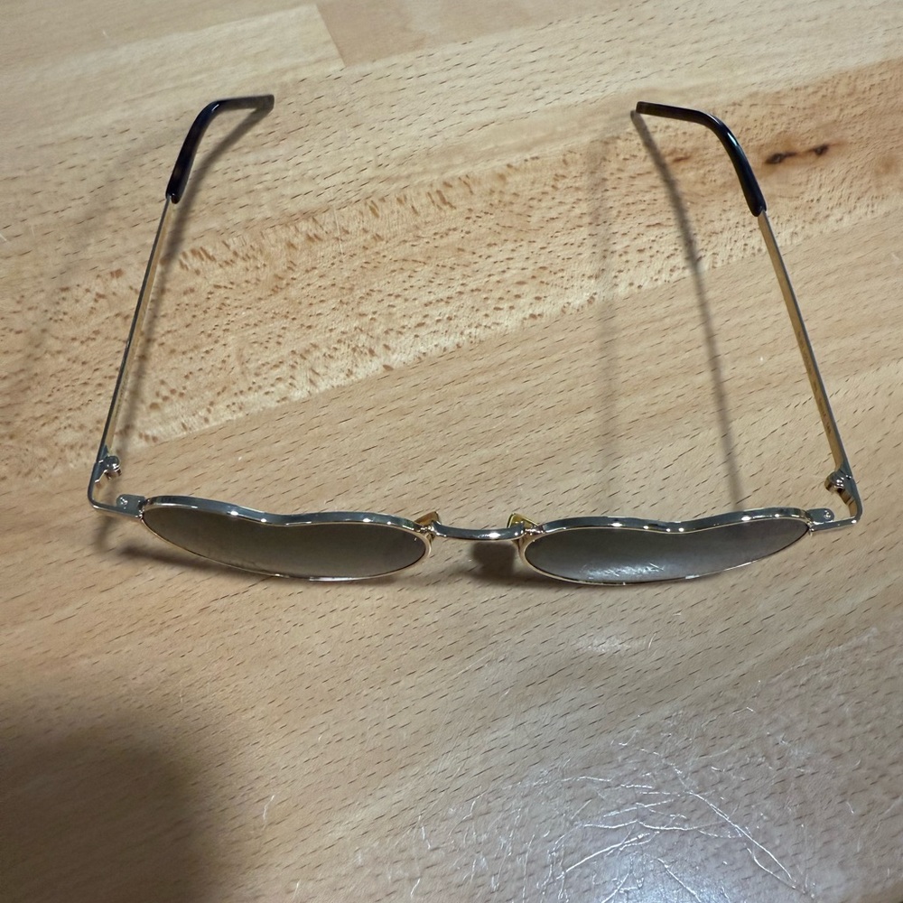 Saint Laurent Heart-Shaped Sunglasses - Black and Gold - Picture 2 of 5